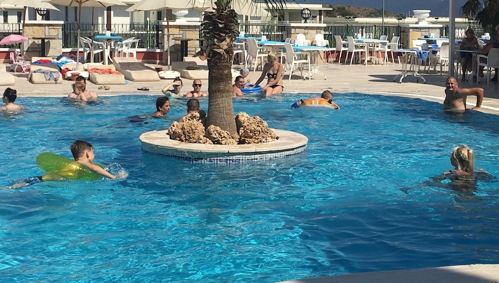 Sunpoint Hotel Bodrum غومْبيت المظهر الخارجي الصورة
