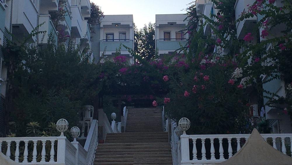 Sunpoint Hotel Bodrum غومْبيت المظهر الخارجي الصورة